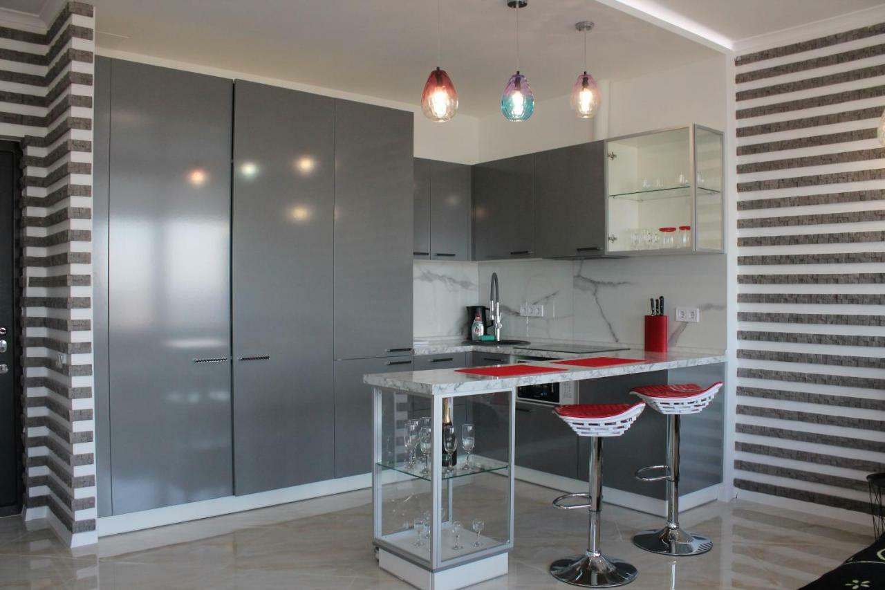 M&P Vip Appartments In Arkadia Odesa Exterior photo